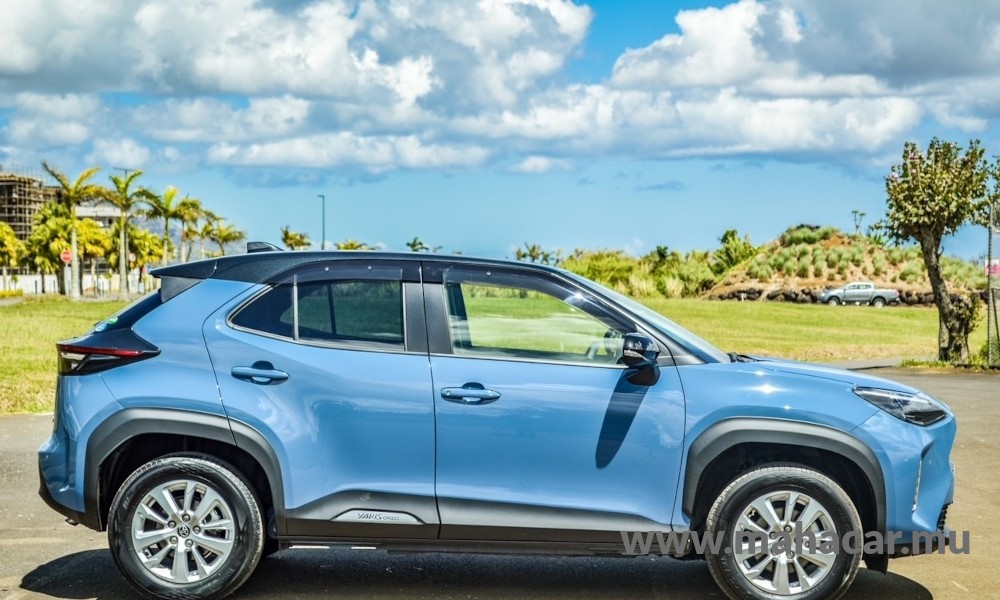 2020 Toyota Yaris Cross photo 2