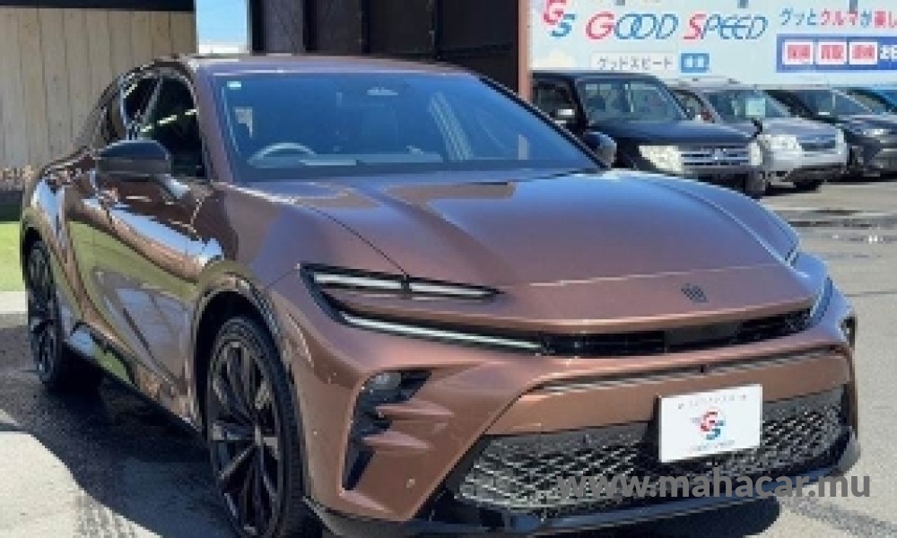 2023 Toyota Crown photo 3