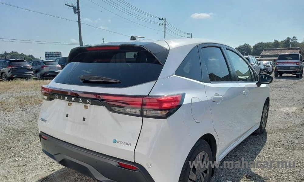 2023 Nissan NOTE E-POWER photo 13