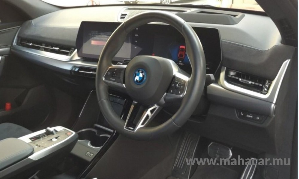 2024 BMW ix2 photo 5