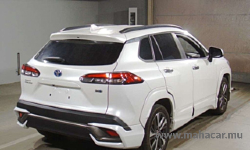 2022 Toyota COROLLA CROSS photo 2