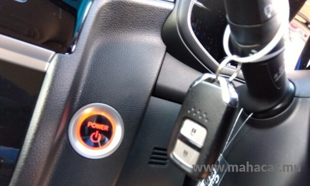 2019 Honda FIT HYBRID photo 9