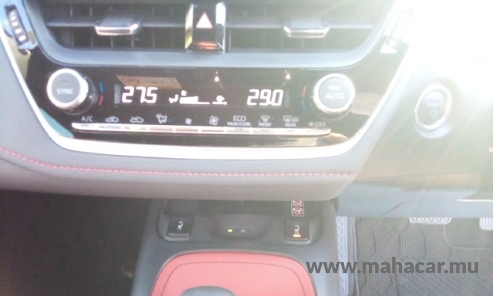 2023 Toyota COROLLA SPORT photo 6