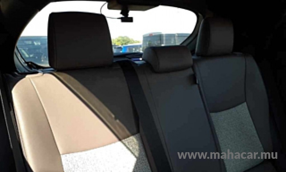 2021 Toyota Yaris photo 8