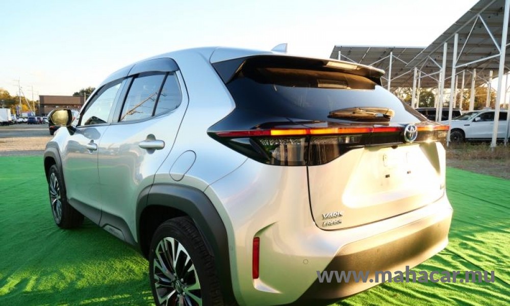 2021 Toyota Yaris Cross photo 2
