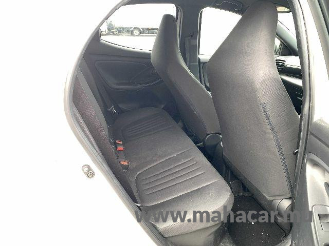 2023 Toyota Yaris Hybrid photo 4