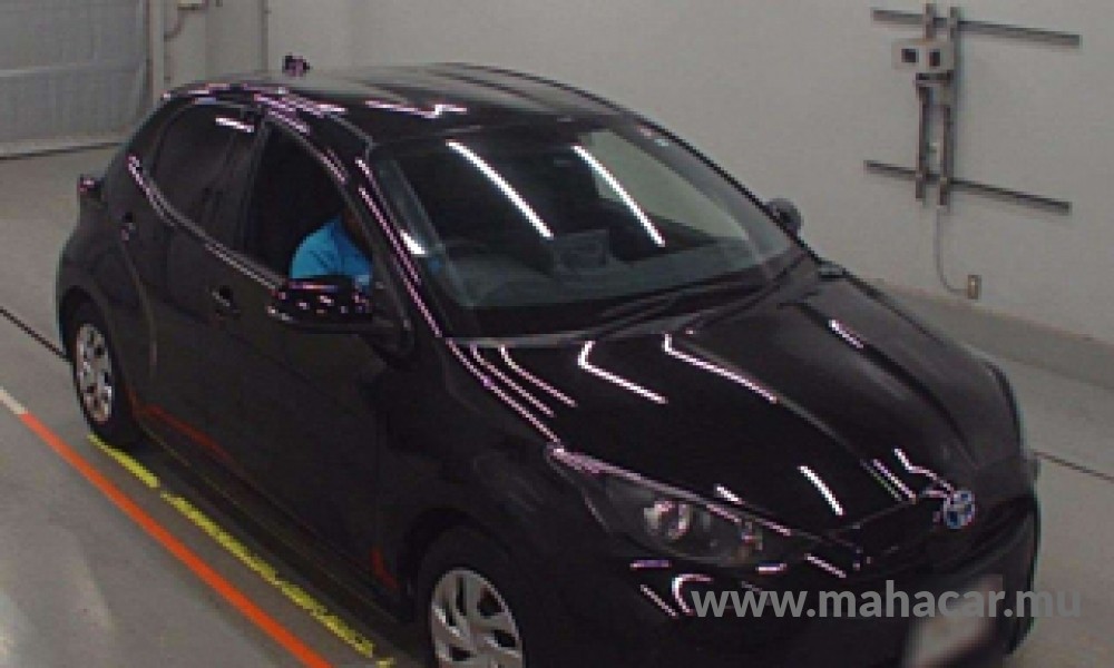 2022 Toyota Yaris photo 4