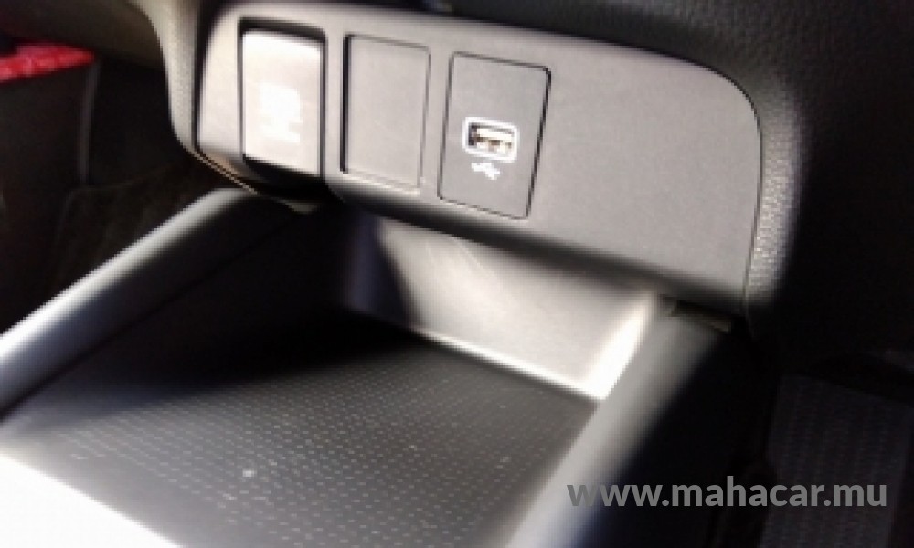 2020 Honda FIT HYBRID photo 12