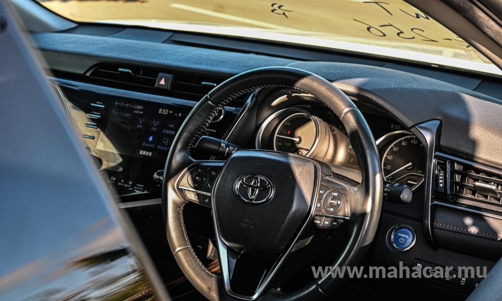 2020 Toyota Camry photo 11