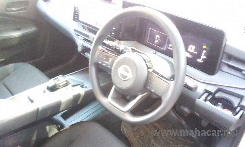 2021 Nissan NOTE E-POWER photo 2
