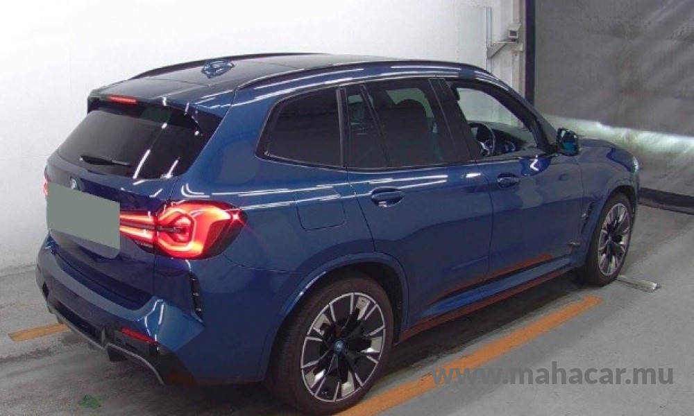 2023 BMW iX3 photo 4