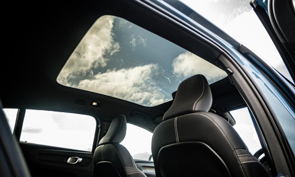 2022 VOLVO C40 photo 9