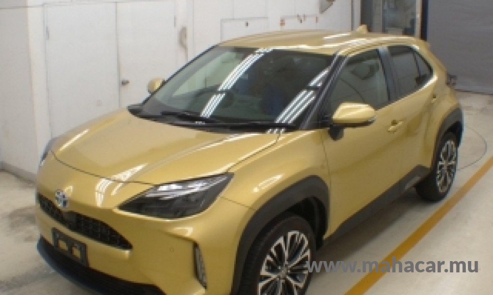 2022 Toyota Yaris Cross, Gold