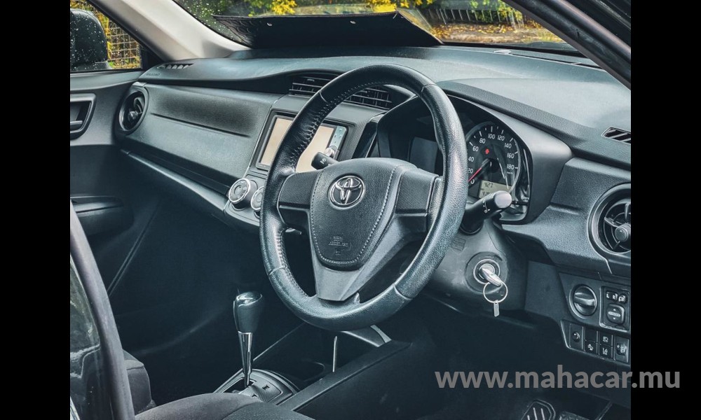 2018 Toyota Corolla Axio photo 5