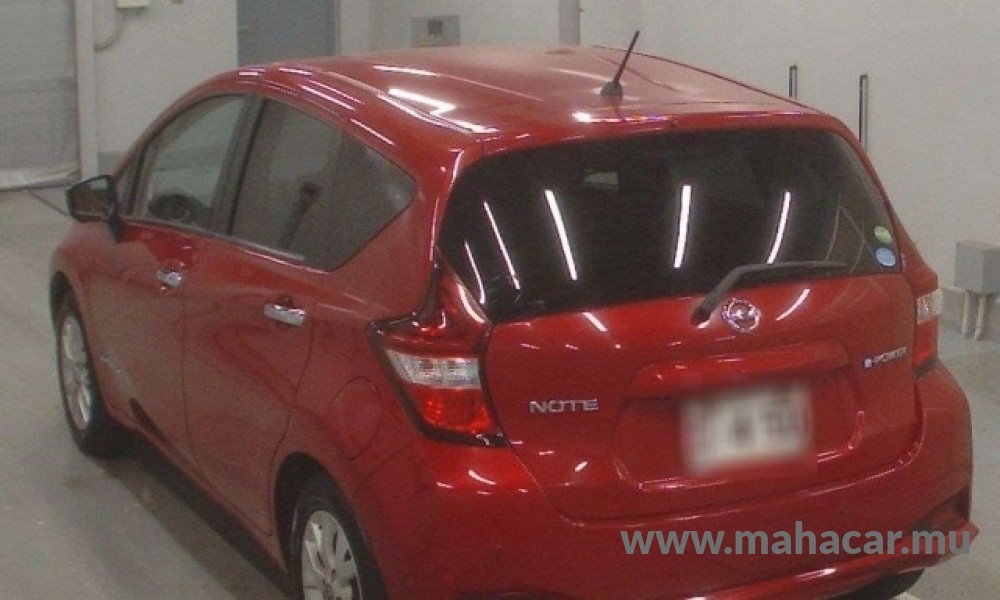2020 Nissan NOTE E-POWER photo 6