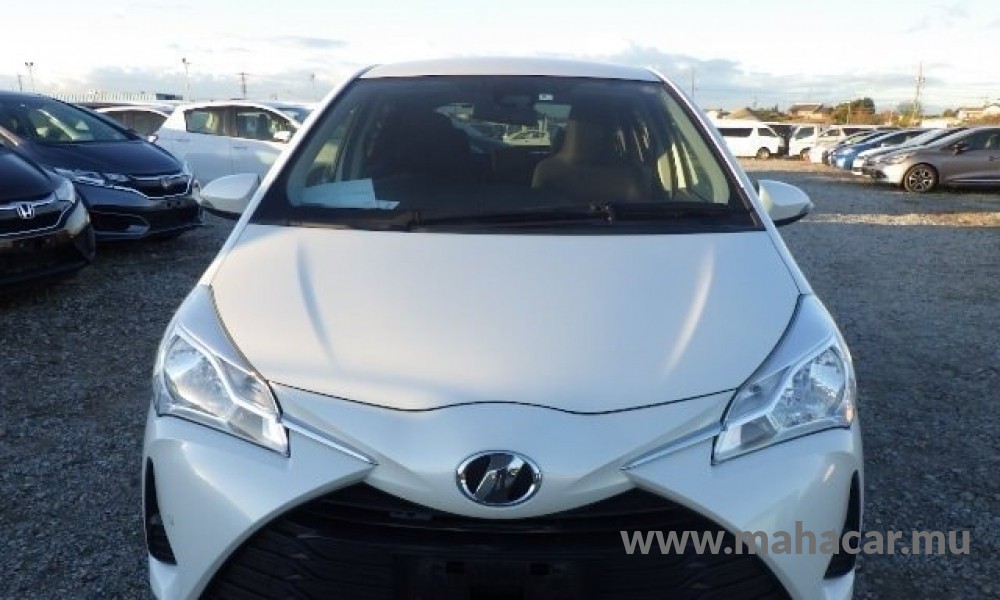 2019 Toyota Vitz, White
