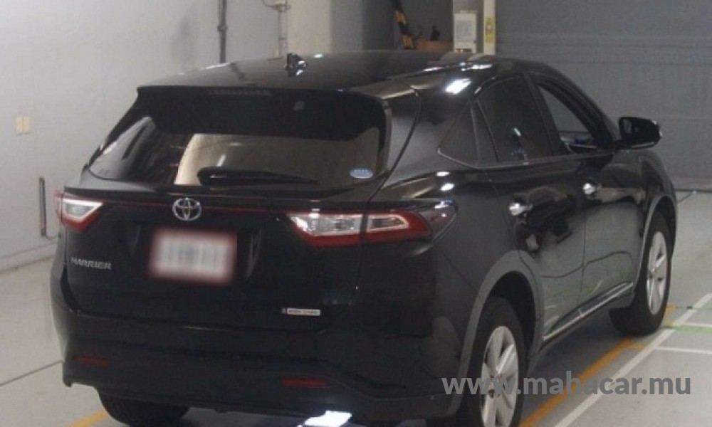 2020 Toyota Harrier photo 2