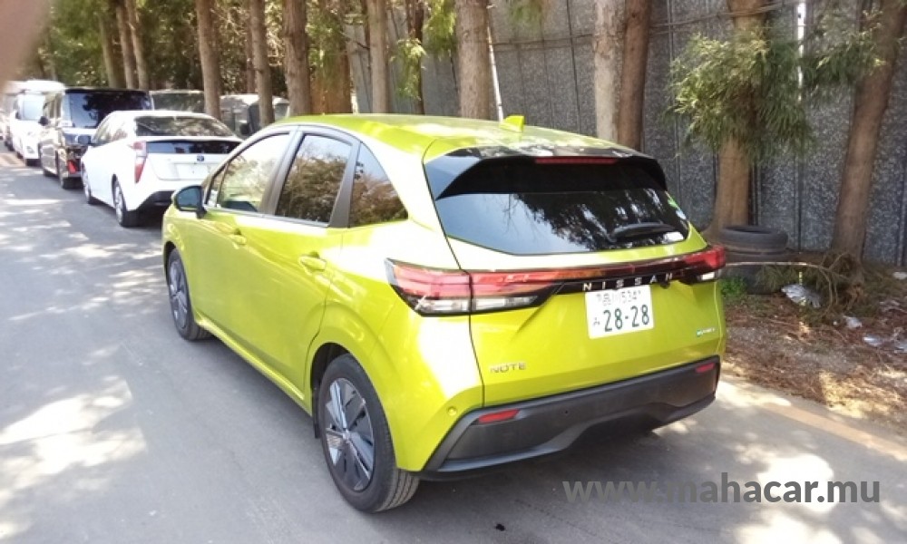 2021 Nissan NOTE E-POWER photo 5