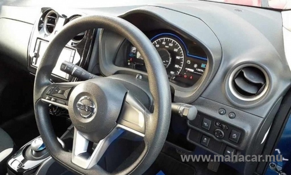 2020 Nissan NOTE E-POWER photo 7