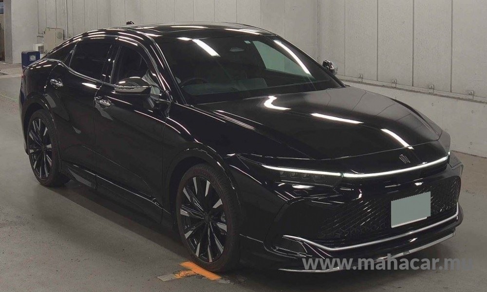2023 Toyota Crown RS, Black