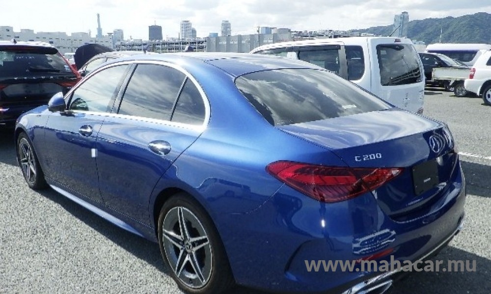 2023 Mercedes C200 photo 4