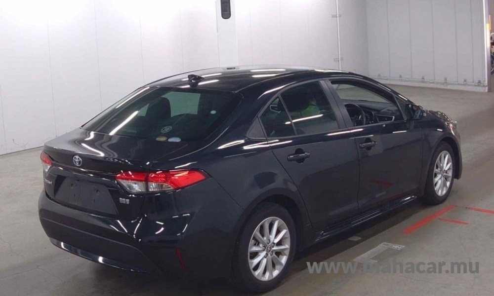 2021 Toyota Corolla photo 3
