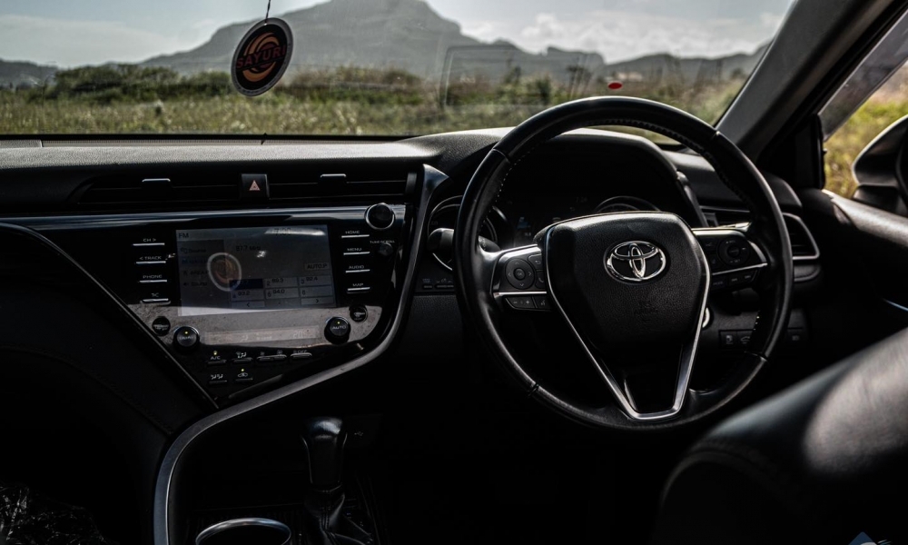 2020 Toyota Camry photo 18