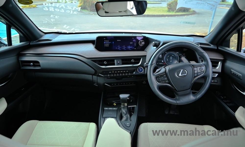 2021 Toyota LEXUS photo 5