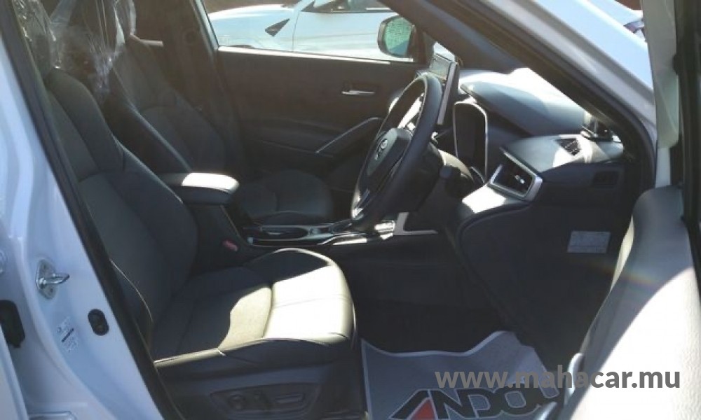 2023 Toyota COROLLA CROSS photo 11