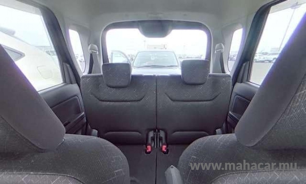 2019 Suzuki Wagon R photo 9