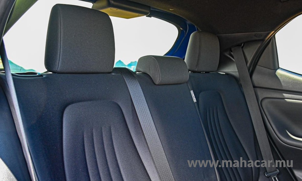 2020 Toyota Yaris photo 6
