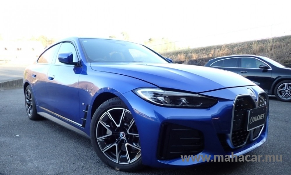 2022 BMW i4 photo 4