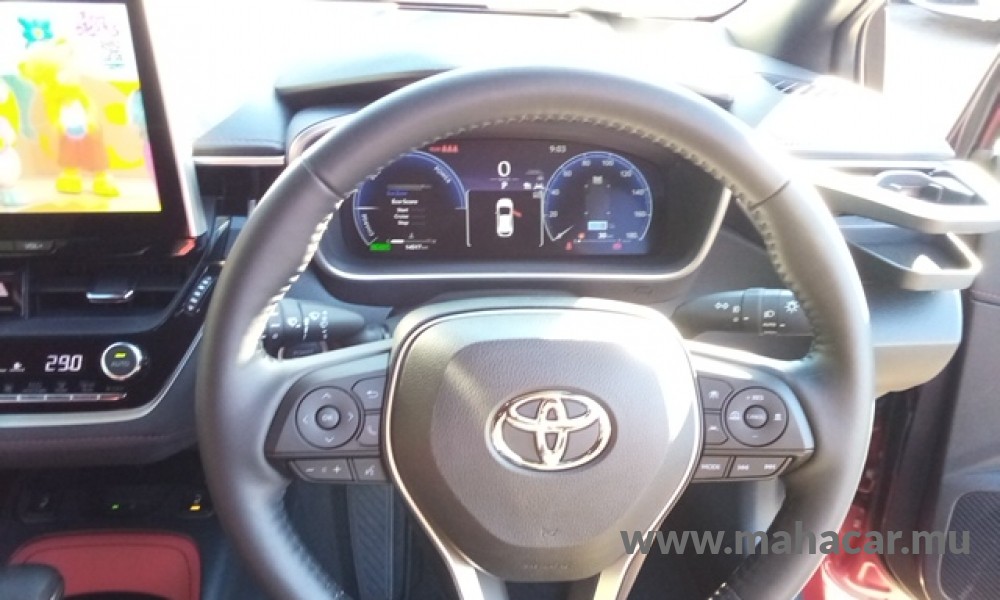 2023 Toyota COROLLA SPORT photo 3