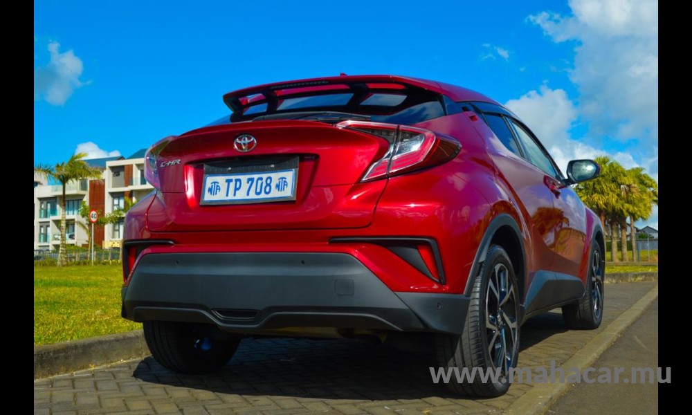 2019 Toyota CHR photo 12