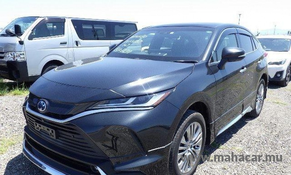 2022 Toyota Harrier photo 2