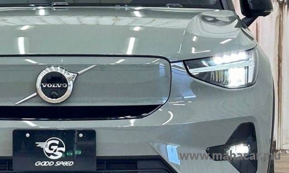 2022 VOLVO C40 photo 4