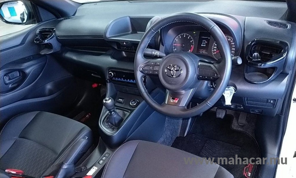 2023 Toyota Yaris GR photo 6