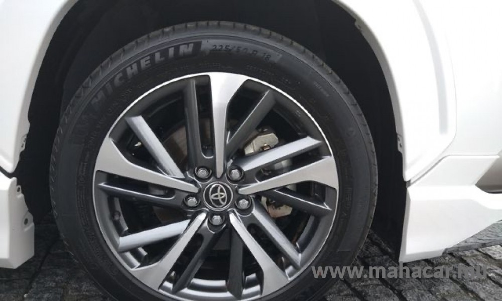 2023 Toyota COROLLA CROSS photo 9