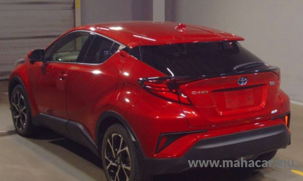 2020 Toyota CHR HYBRID photo 8