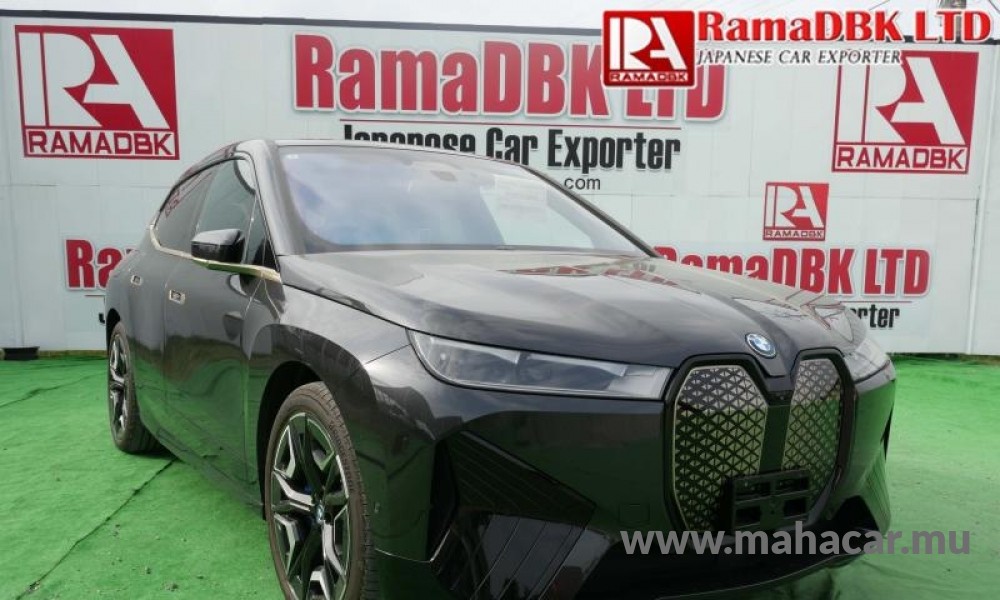 2022 BMW iX photo 2