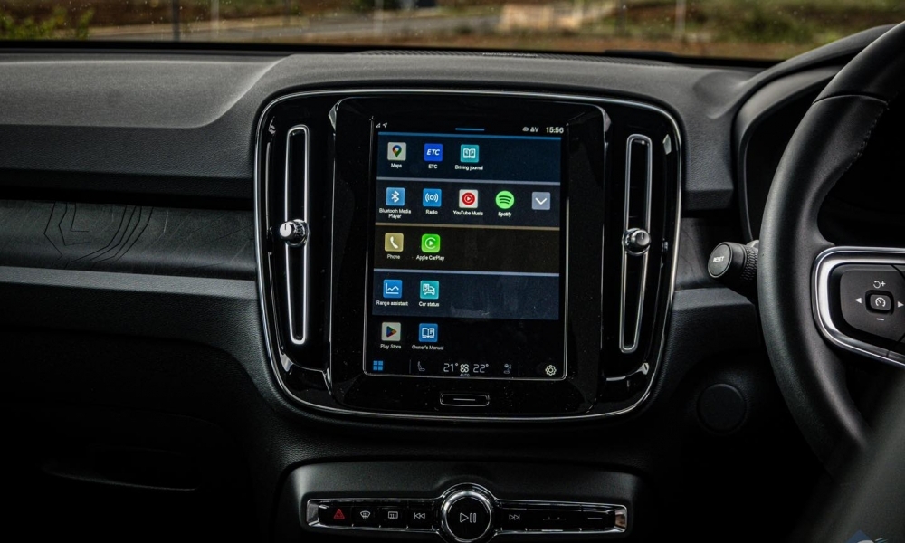 2022 VOLVO C40 photo 12