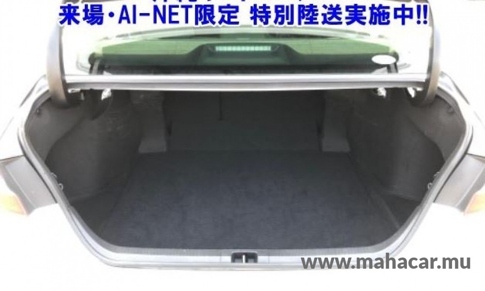 2020 Toyota Camry photo 9