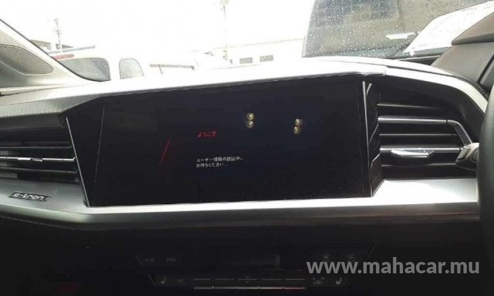 2024 AUDI Q4 photo 10