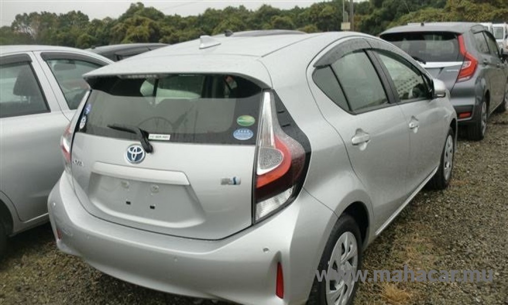 2019 Toyota AQUA photo 4