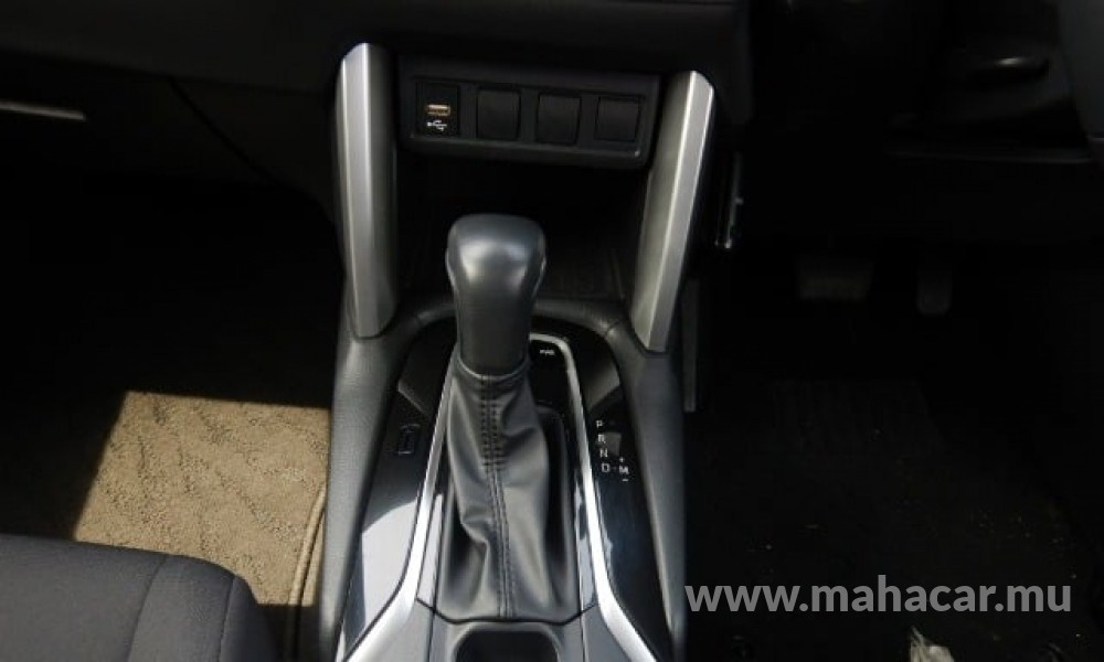 2023 Toyota COROLLA CROSS photo 11