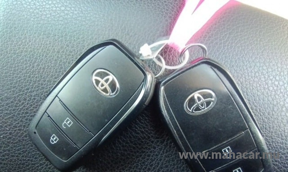 2023 Toyota Corolla Touring Hybrid photo 10