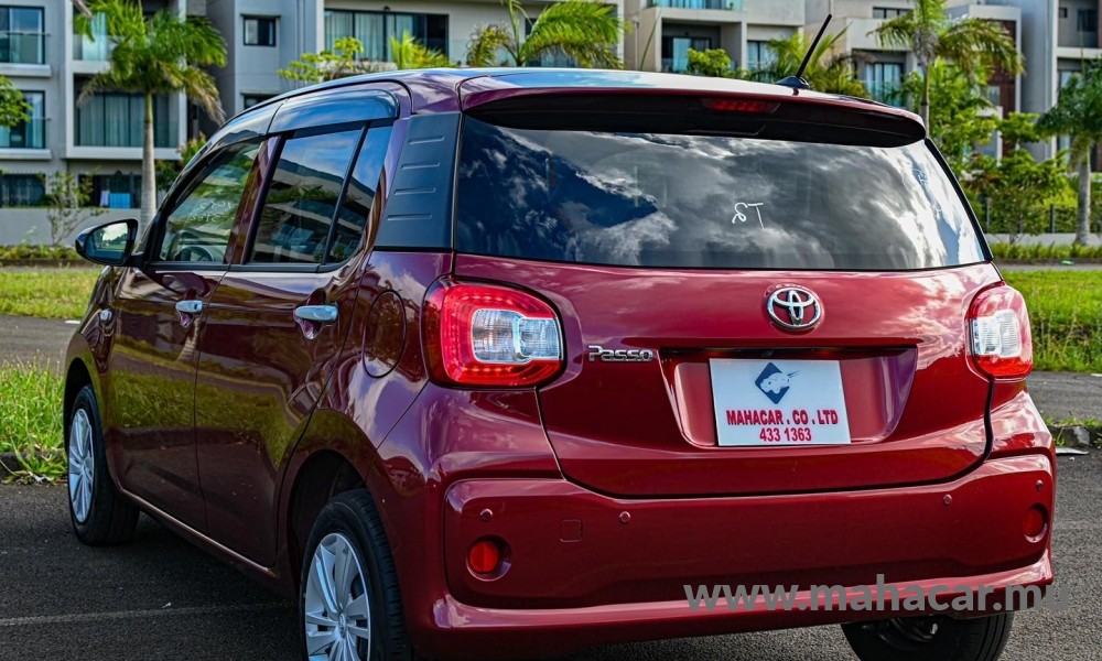 2021 Toyota Passo X photo 8