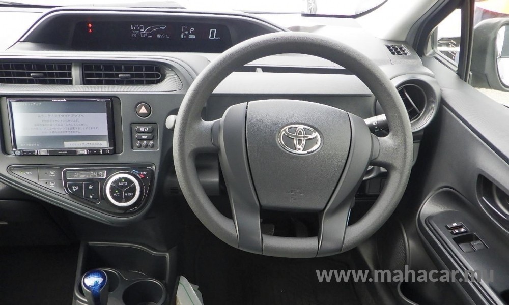 2019 Toyota AQUA photo 10