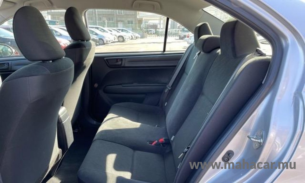 2019 Toyota Corolla Axio photo 8