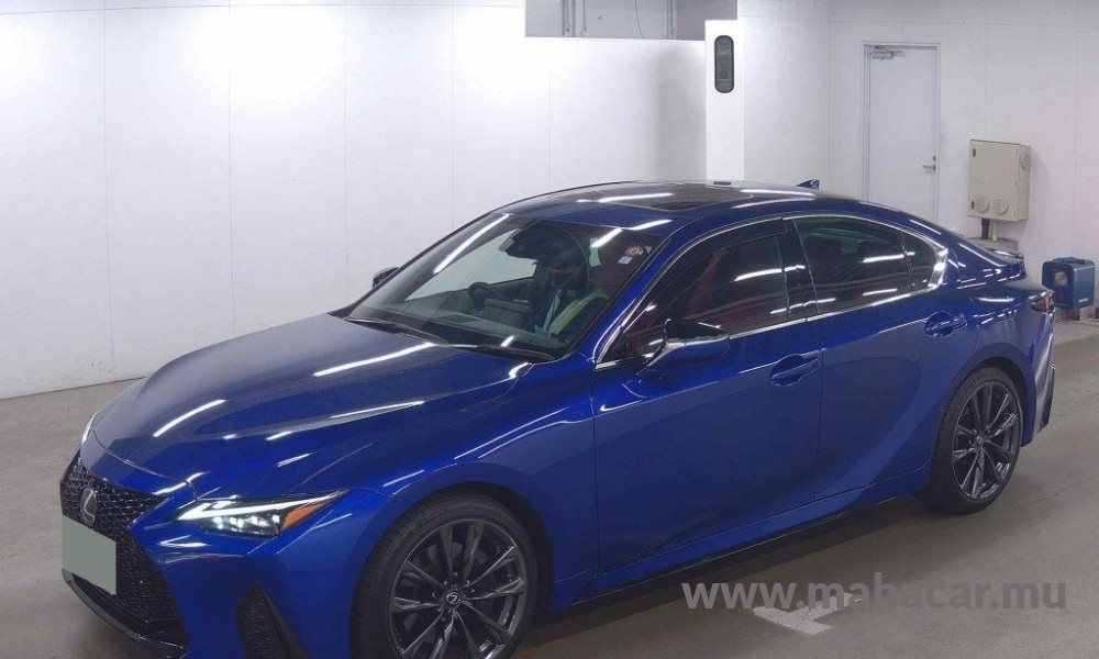 2023 LEXUS IS 300h, Blue